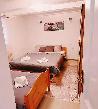 Ema Apartment *